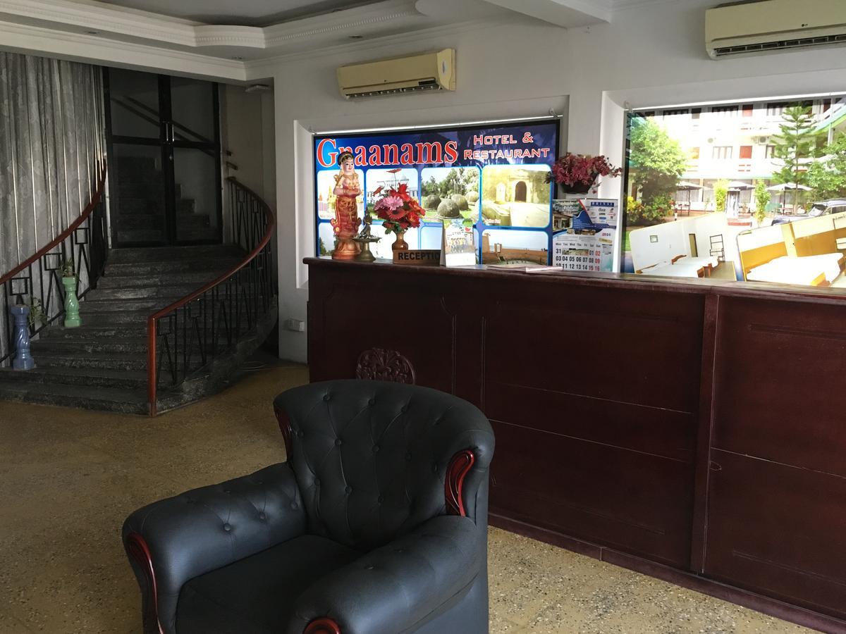 Gnaanams Hotel&Restaurant Jaffna Bagian luar foto